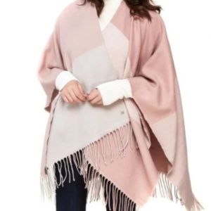 NWT SOIA & Kyo Woven Scarfigan With Fringe